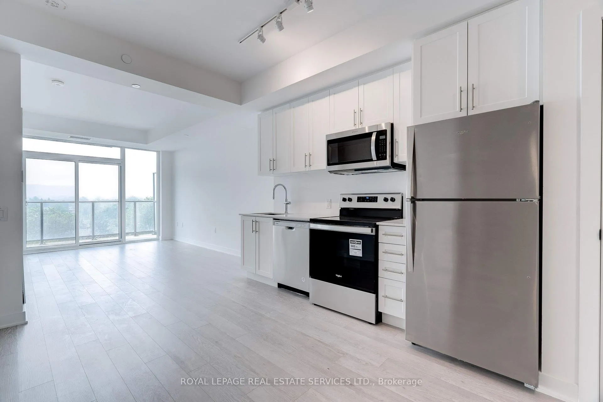 Photo 13 of Unit 502, 2782 Barton Street E, Hamilton, Stoney Creek — HOMEH