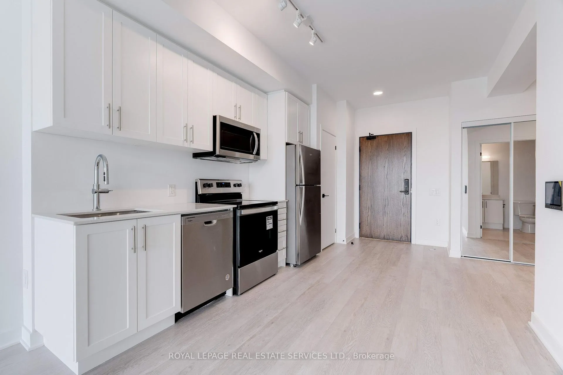 Photo 15 of Unit 502, 2782 Barton Street E, Hamilton, Stoney Creek — HOMEH