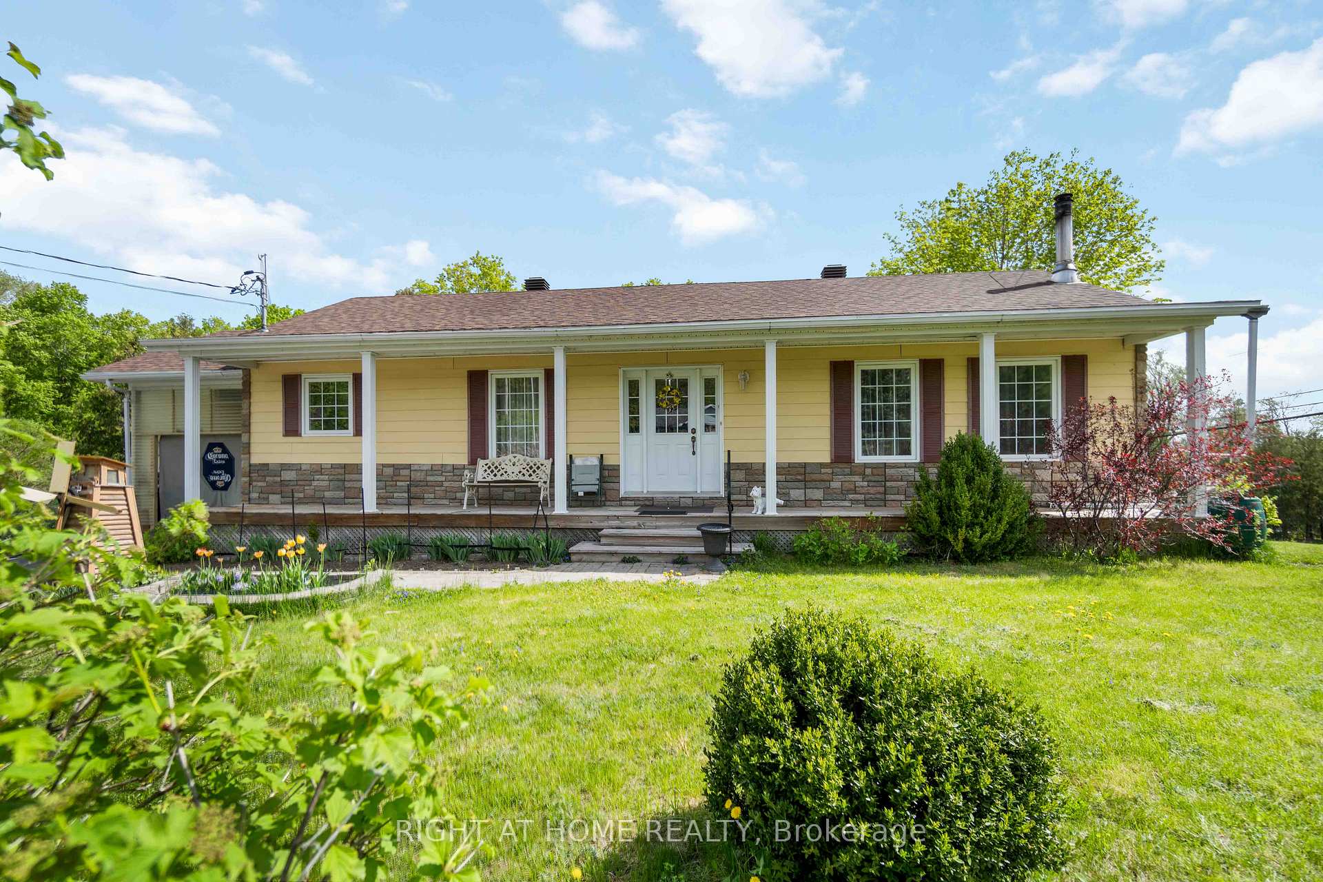 Photo 3 of 104 & 110 Highview Drive, Ottawa, Constance Bay — HOMEH