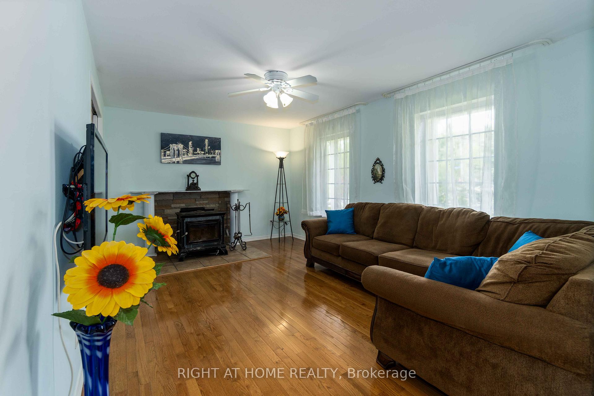 Photo 8 of 104 & 110 Highview Drive, Ottawa, Constance Bay — HOMEH