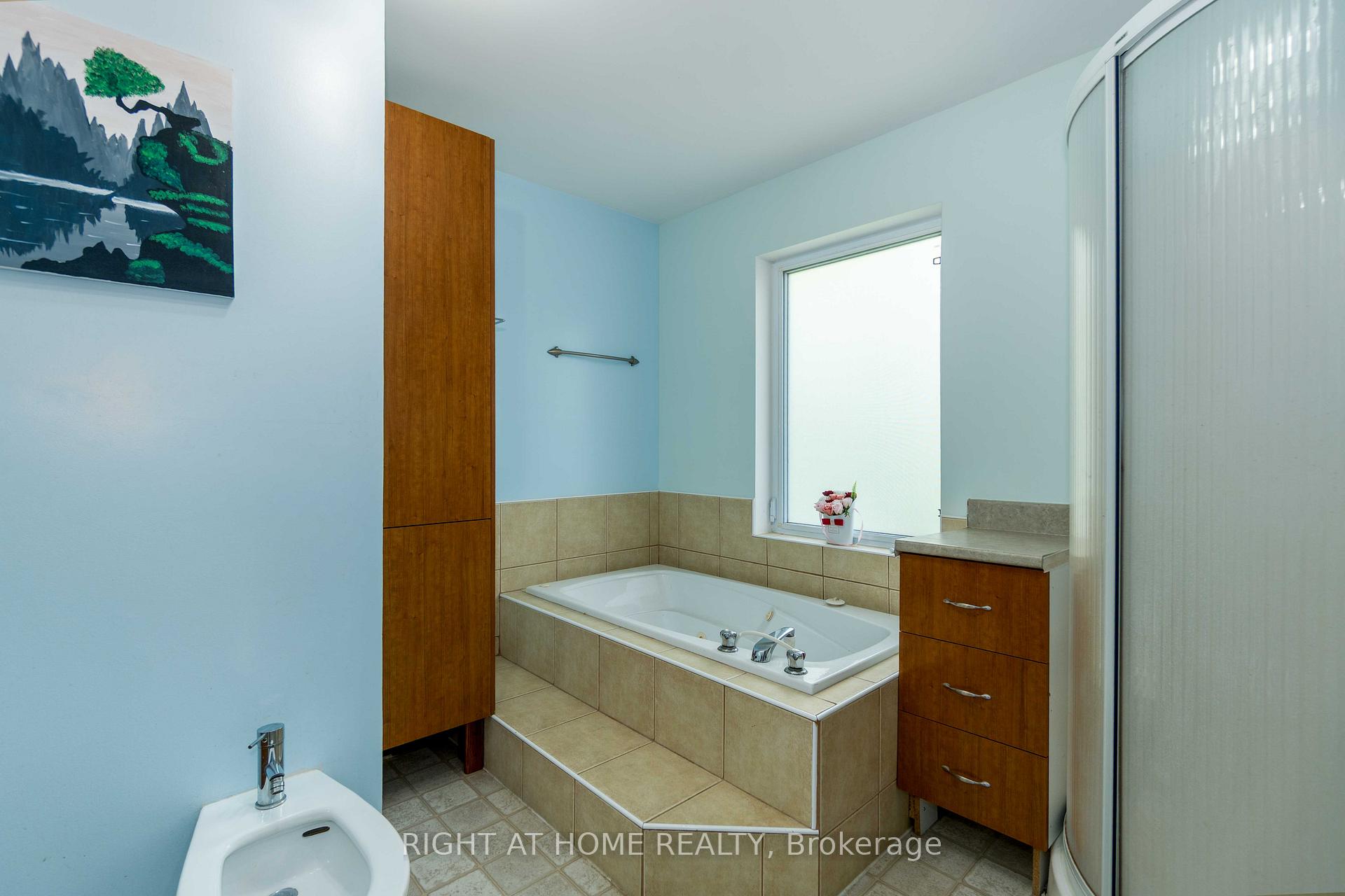 Photo 18 of 104 & 110 Highview Drive, Ottawa, Constance Bay — HOMEH