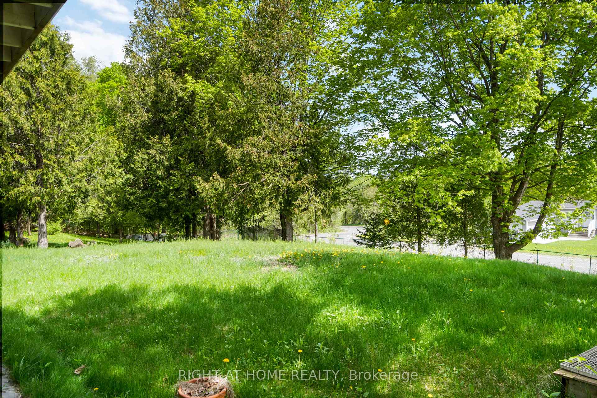 Photo 29 of 104 & 110 Highview Drive, Ottawa, Constance Bay — HOMEH