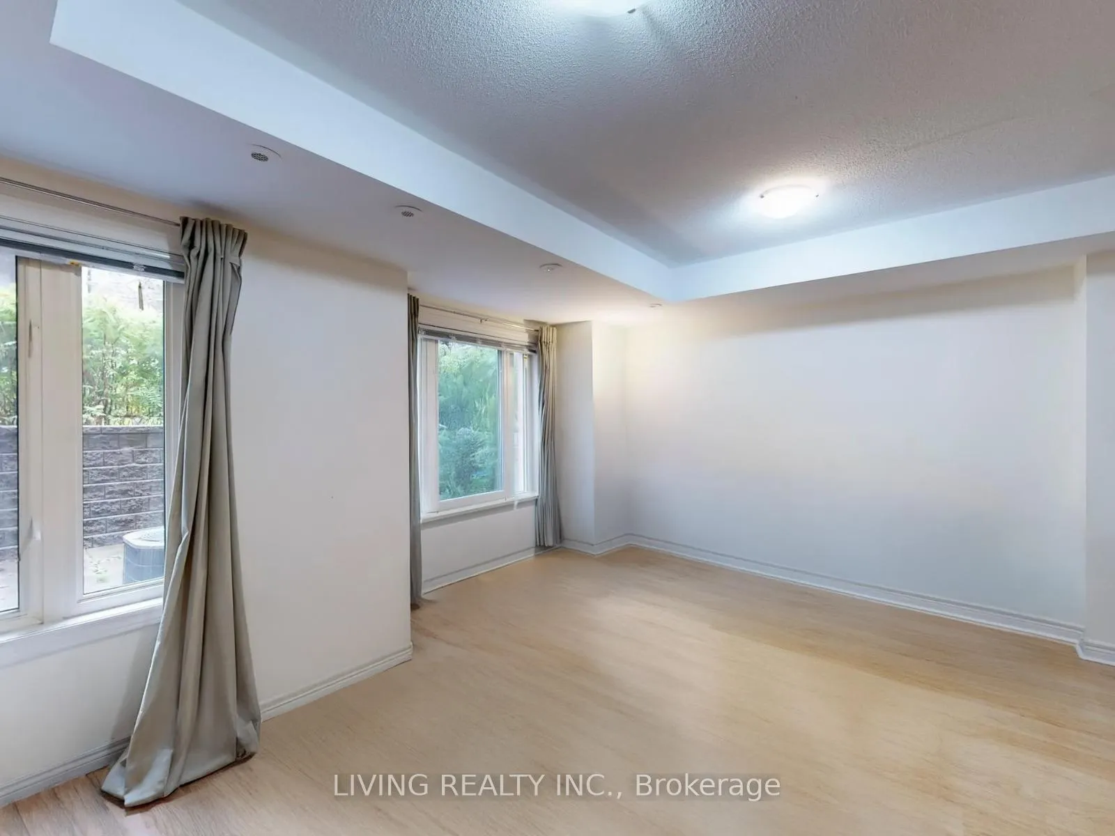 Photo 4 of Unit 196, 314 John Street, Markham, Aileen-Willowbrook — HOMEH