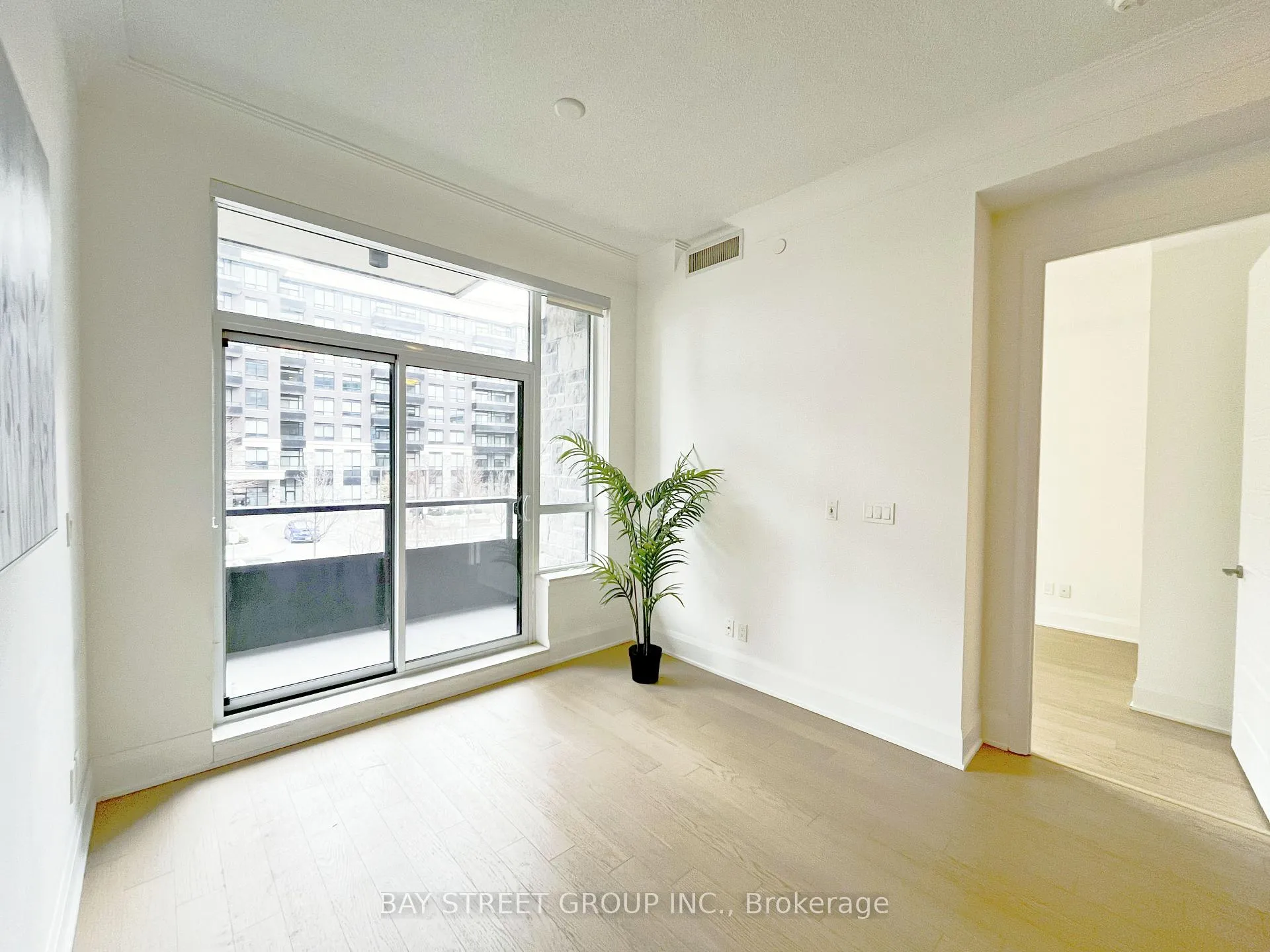 Photo 6 of Unit 201, 25 Water Walk Drive, Markham, Unionville — HOMEH