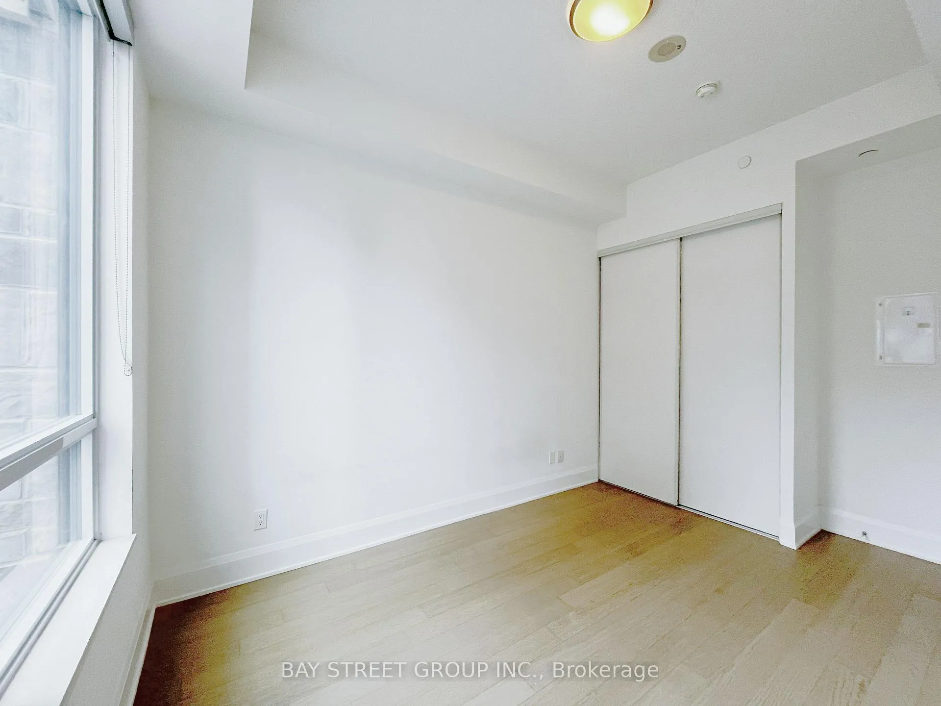 Photo 11 of Unit 201, 25 Water Walk Drive, Markham, Unionville — HOMEH