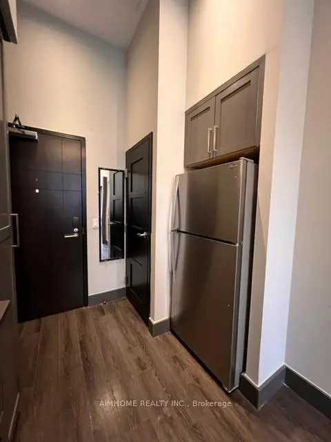 Front of Unit s109, 330 Phillip Street W