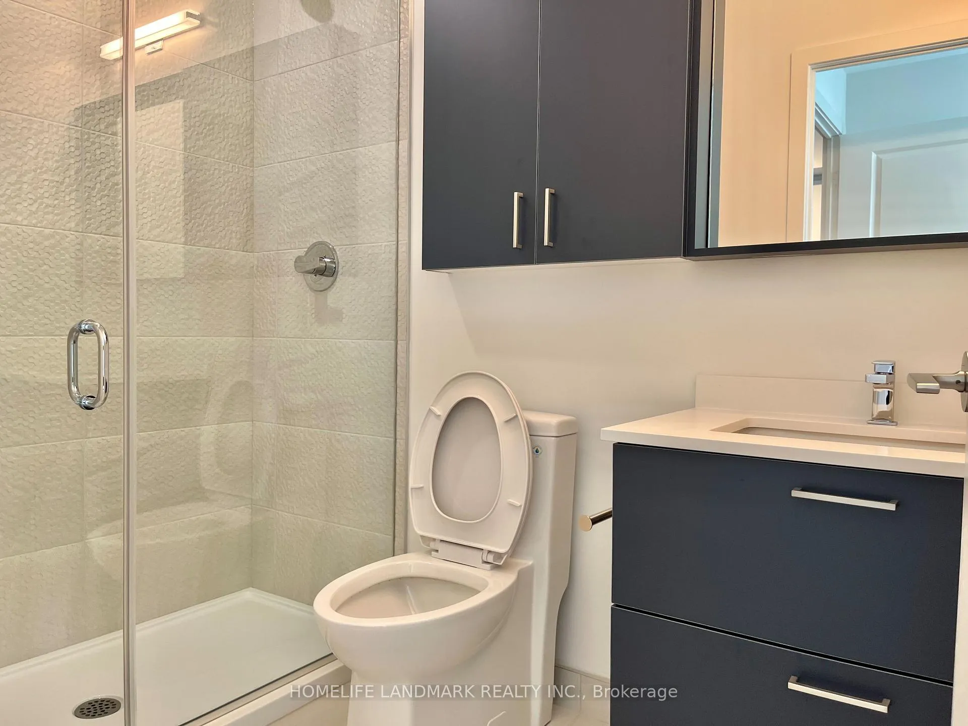 Photo 8 of Unit A1003, 30 Upper Mall Way, Vaughan, Brownridge — HOMEH