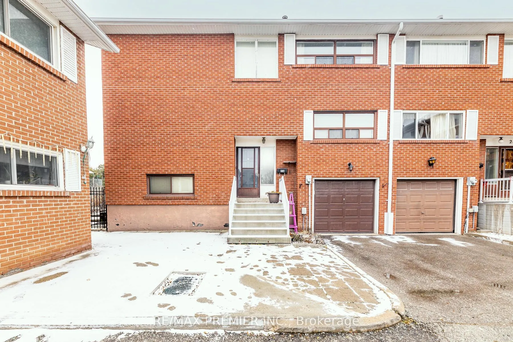 Front of Unit 43, 21A Thistle Down Boulevard