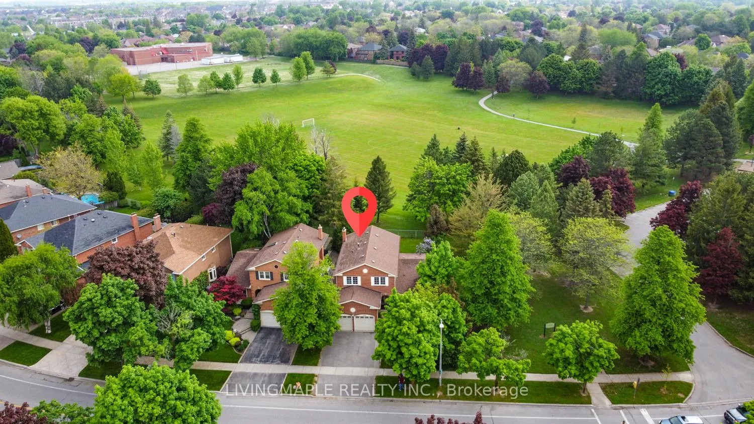 Photo 2 of 110 Fincham Avenue, Markham, Markham Village — HOMEH