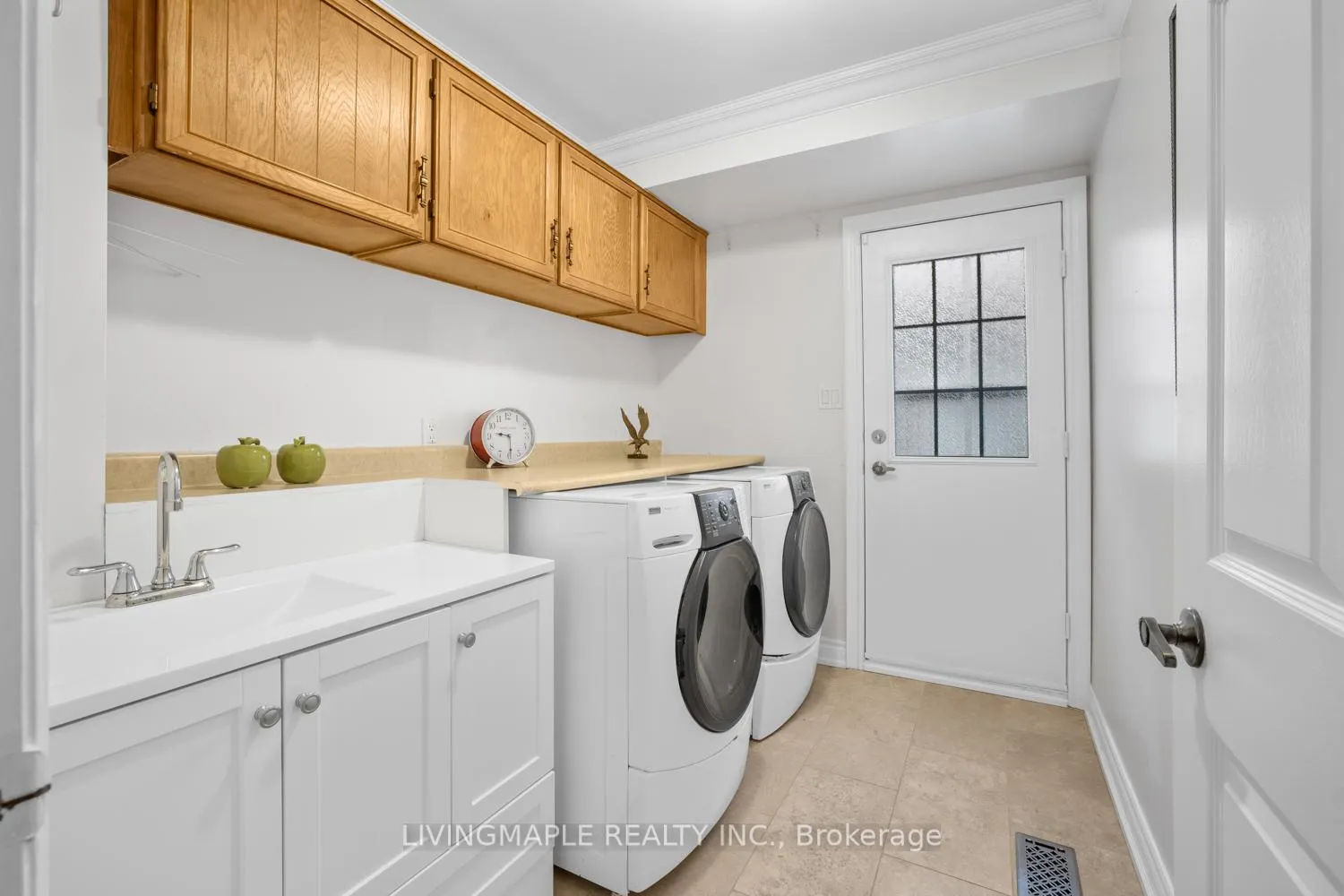 Photo 8 of 110 Fincham Avenue, Markham, Markham Village — HOMEH