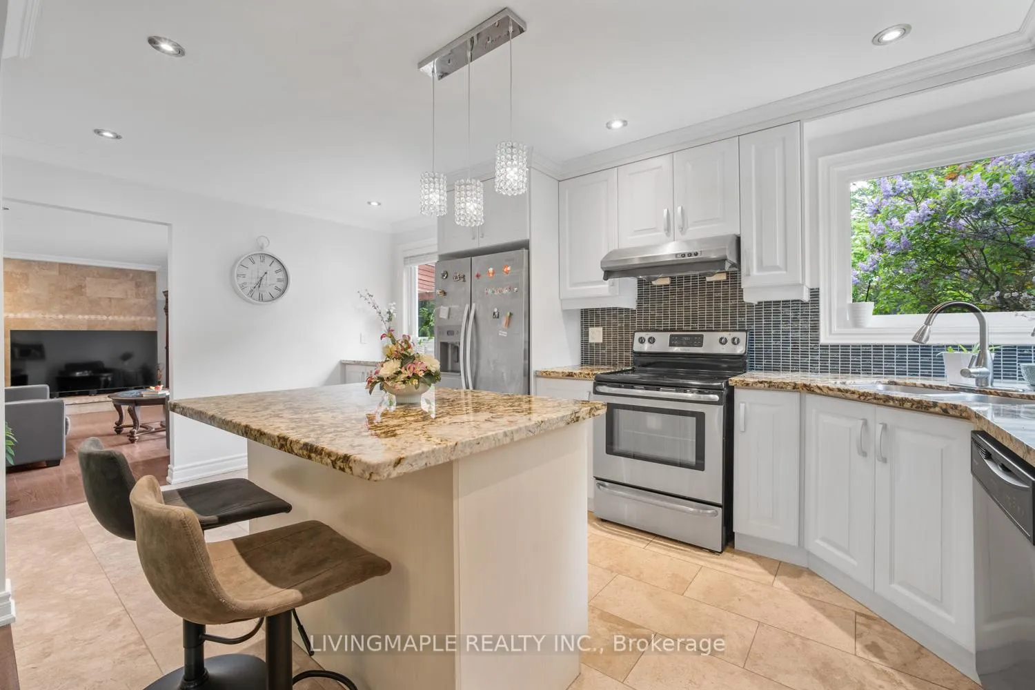 Photo 14 of 110 Fincham Avenue, Markham, Markham Village — HOMEH