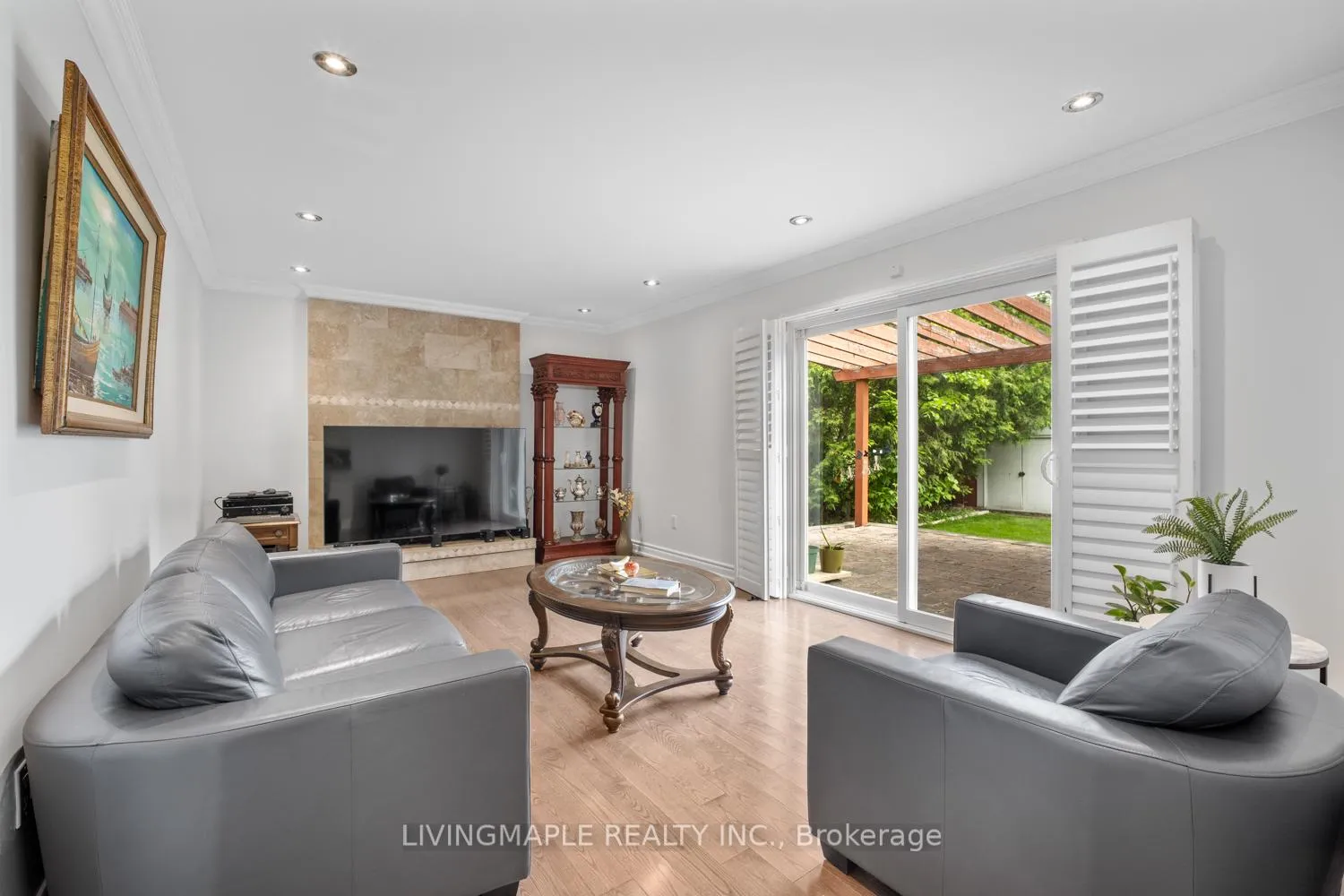 Photo 17 of 110 Fincham Avenue, Markham, Markham Village — HOMEH