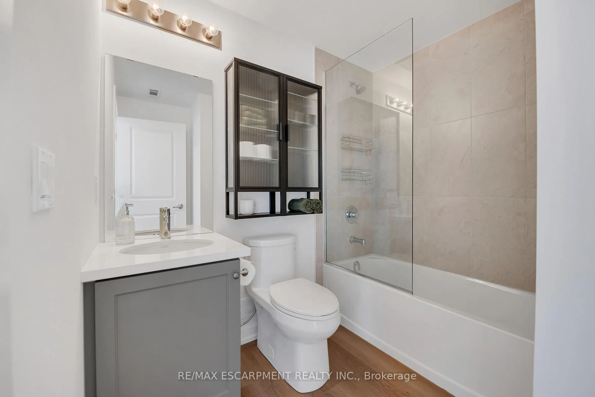 Photo 22 of 64 Kenesky Drive, Hamilton, Waterdown — HOMEH