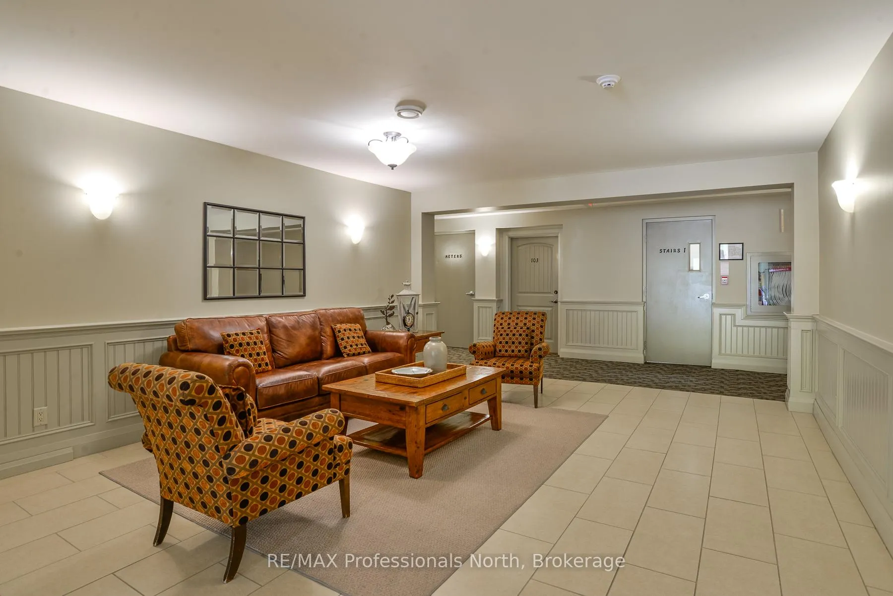 Photo 5 of Unit 304, 10A Kimberley Avenue, Bracebridge, Macaulay — HOMEH