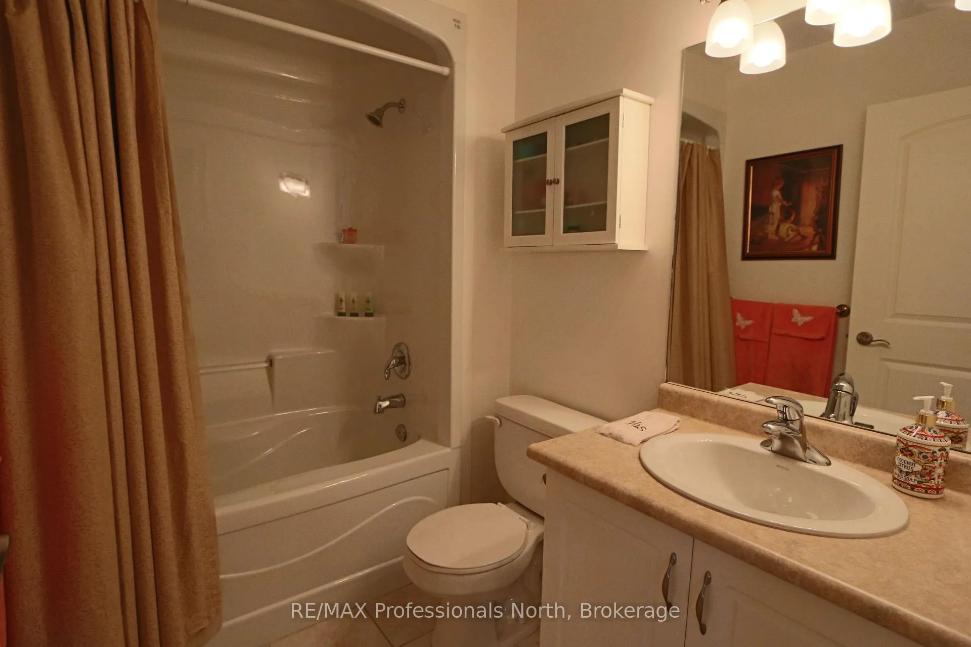 Photo 22 of Unit 304, 10A Kimberley Avenue, Bracebridge, Macaulay — HOMEH