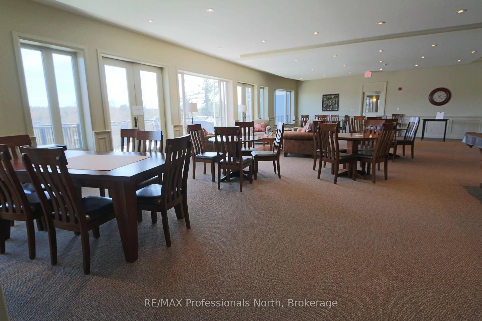 Photo 25 of Unit 304, 10A Kimberley Avenue, Bracebridge, Macaulay — HOMEH