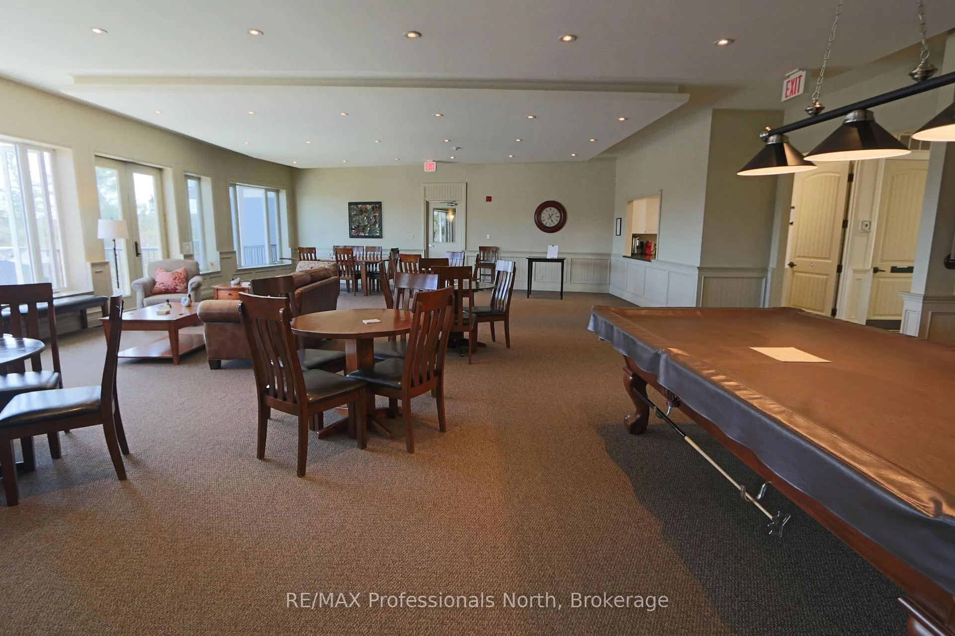Photo 27 of Unit 304, 10A Kimberley Avenue, Bracebridge, Macaulay — HOMEH