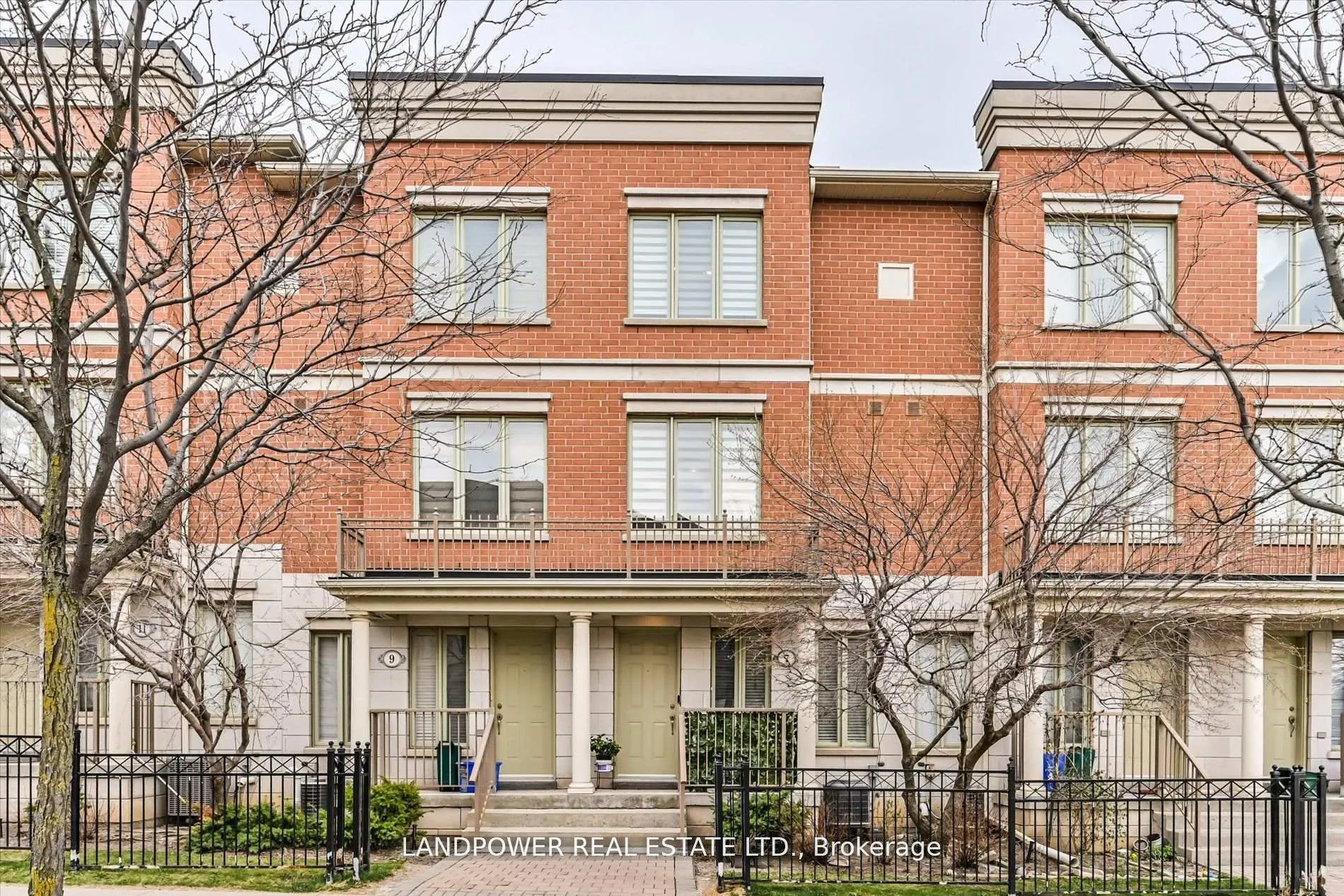 Photo 1 of 7 Saddlecreek Drive, Markham, Commerce Valley — HOMEH