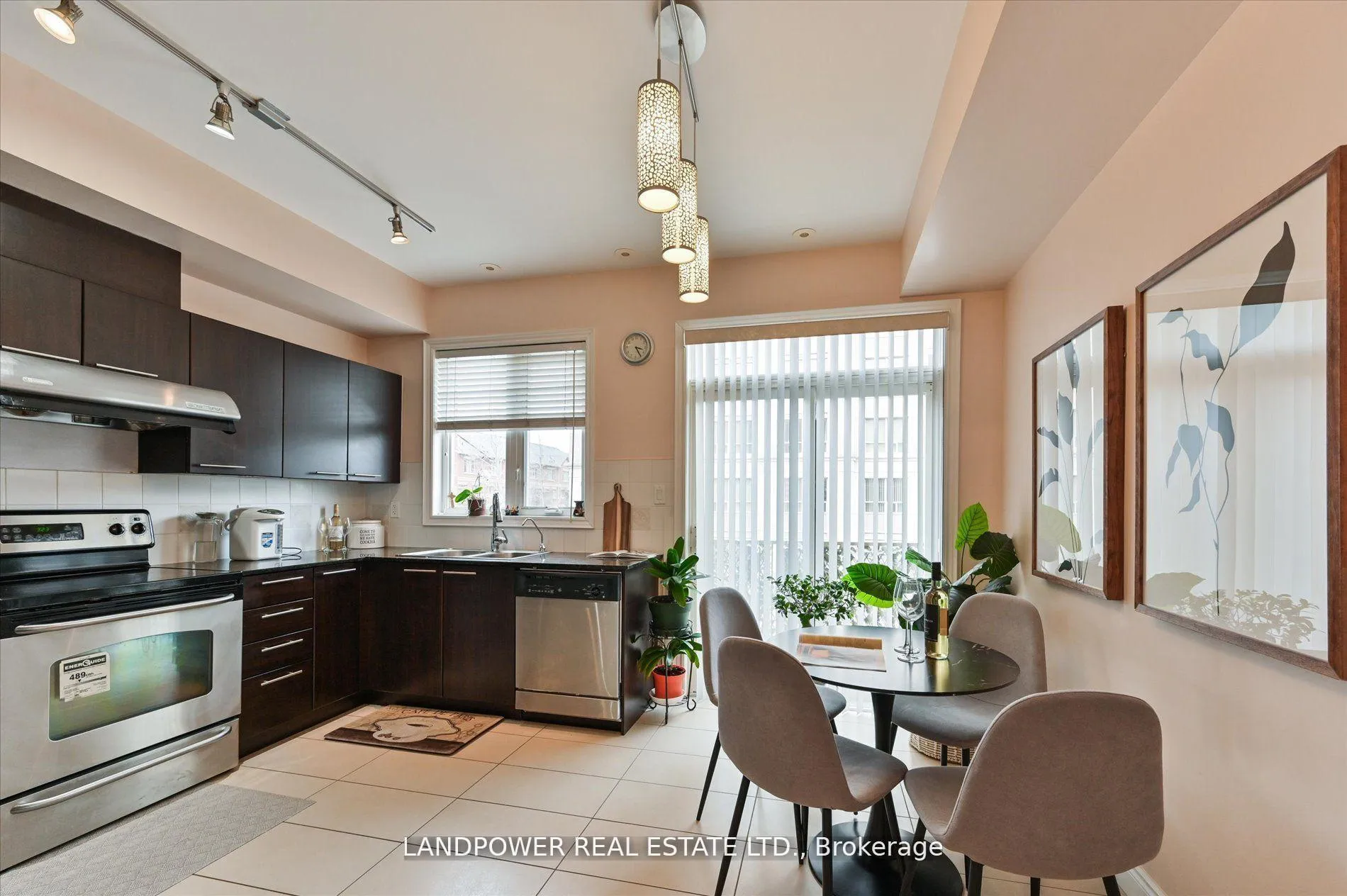 Photo 10 of 7 Saddlecreek Drive, Markham, Commerce Valley — HOMEH