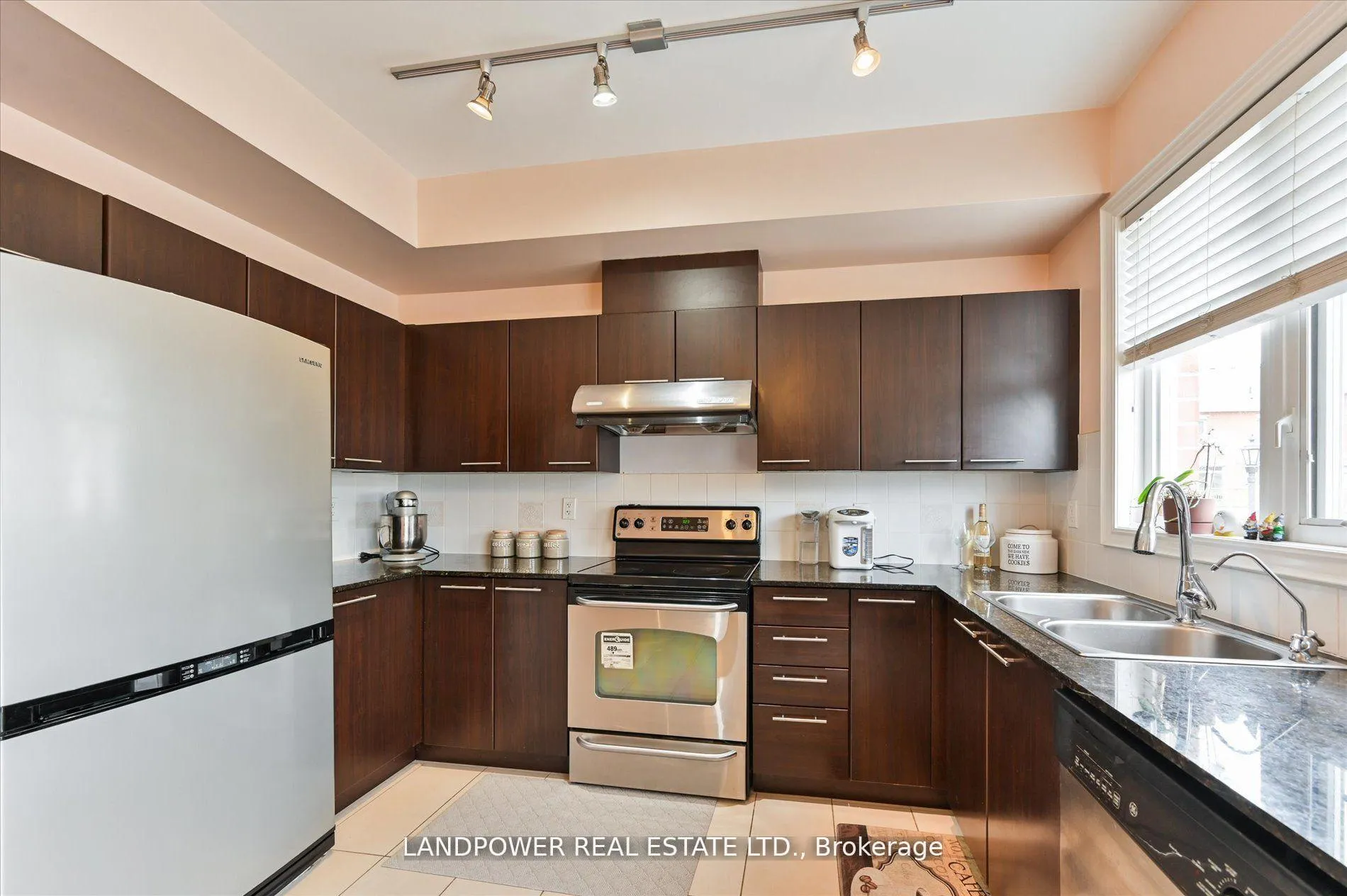 Photo 13 of 7 Saddlecreek Drive, Markham, Commerce Valley — HOMEH