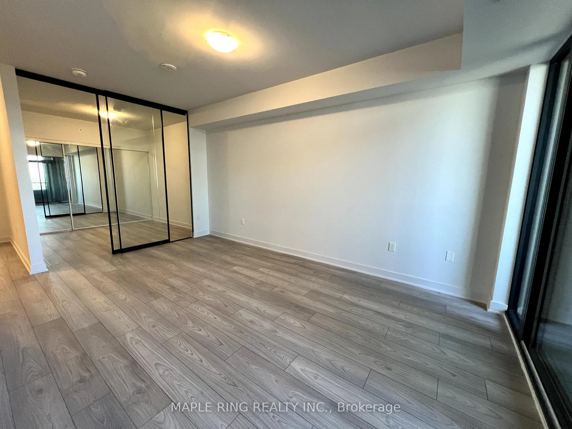 Photo 7 of Unit 1303, 2920 Highway 7 Road, Vaughan, Concord — HOMEH