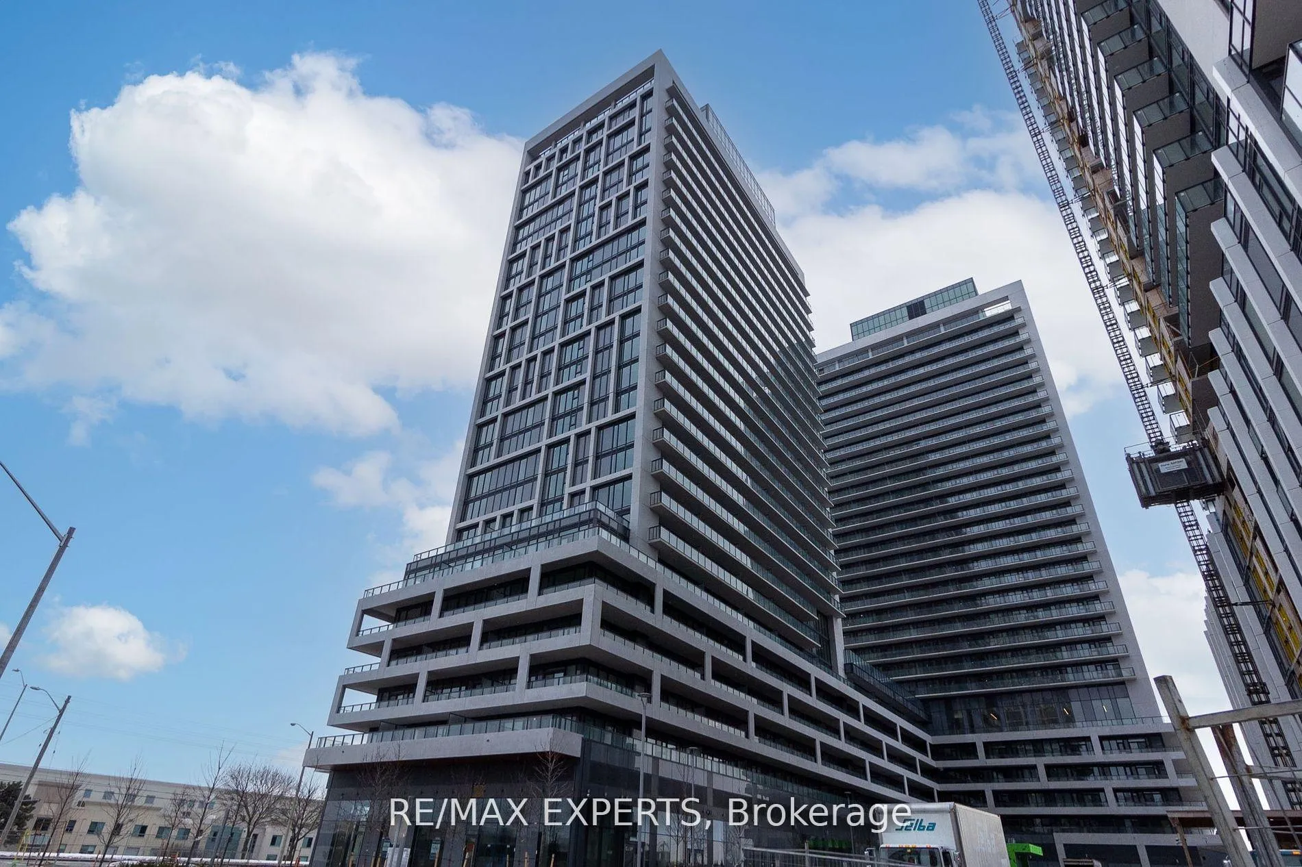 Photo 1 of Unit 806, 8960 Jane Street, Vaughan, Vellore Village — HOMEH