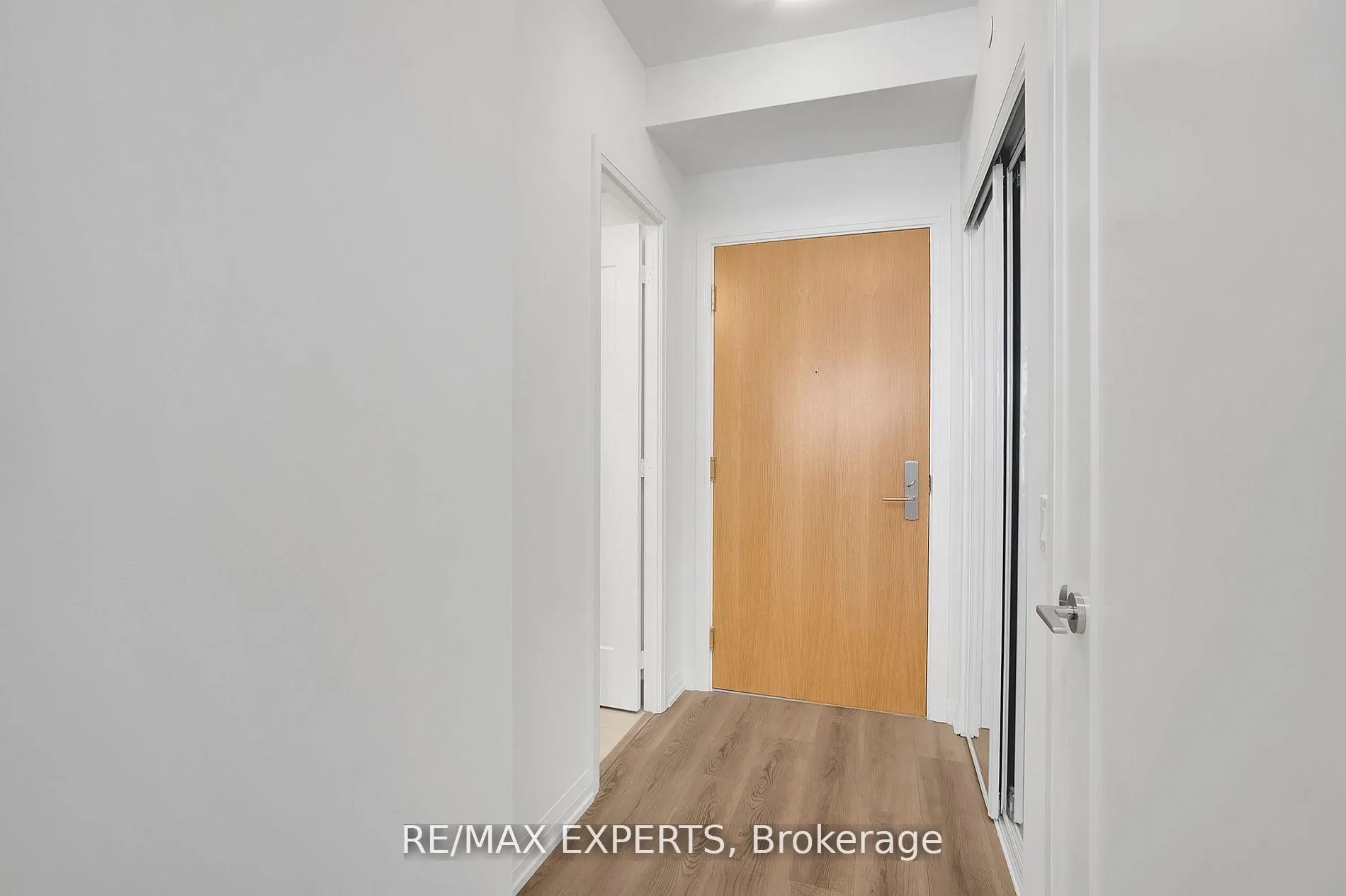 Photo 19 of Unit 806, 8960 Jane Street, Vaughan, Vellore Village — HOMEH