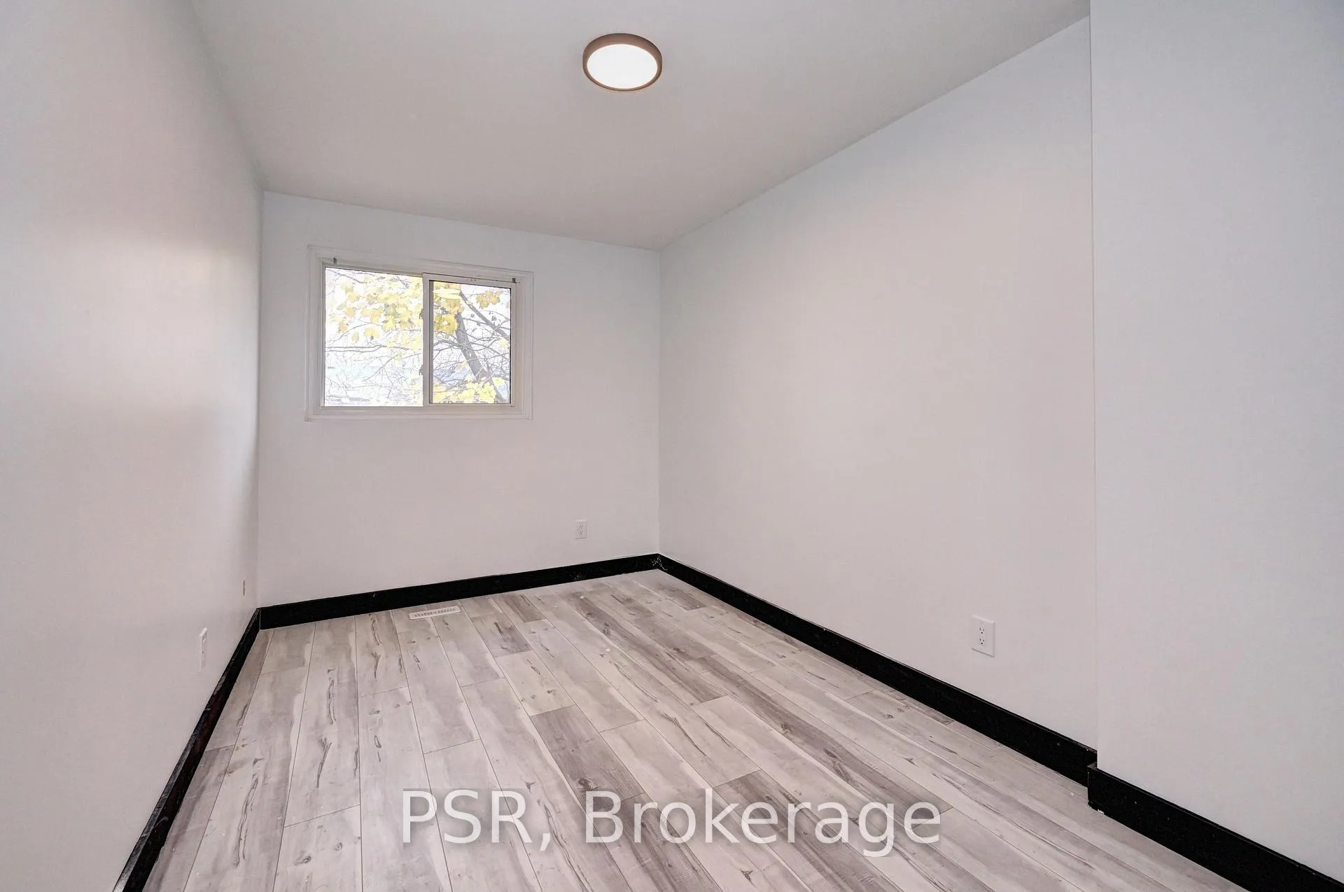Photo 15 of Unit C, 522 Sunnydale Place, Waterloo — HOMEH