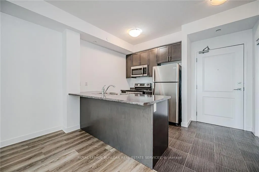Photo 6 of Unit 101, 101 Shoreview Place, Hamilton, Lakeshore — HOMEH
