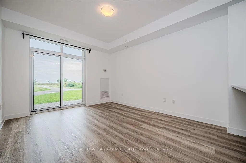 Photo 10 of Unit 101, 101 Shoreview Place, Hamilton, Lakeshore — HOMEH