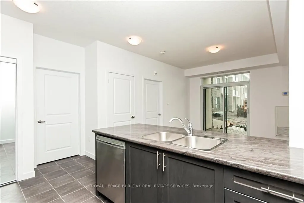 Photo 11 of Unit 101, 101 Shoreview Place, Hamilton, Lakeshore — HOMEH