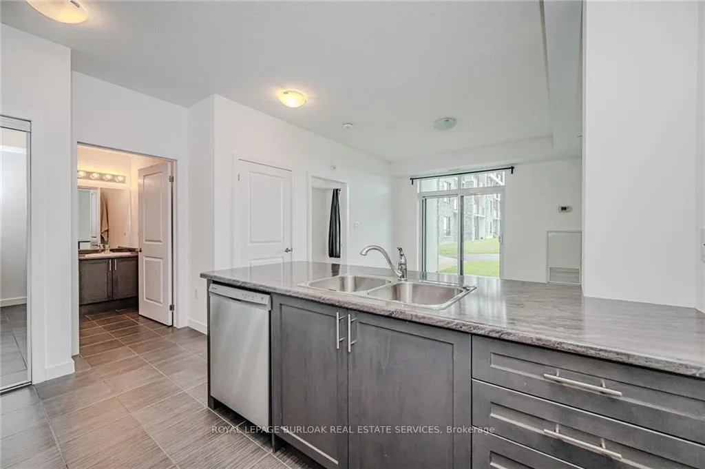 Photo 13 of Unit 101, 101 Shoreview Place, Hamilton, Lakeshore — HOMEH