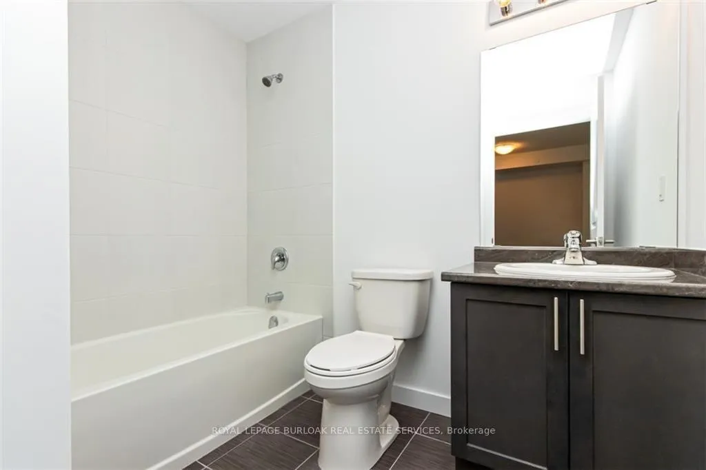 Photo 18 of Unit 101, 101 Shoreview Place, Hamilton, Lakeshore — HOMEH