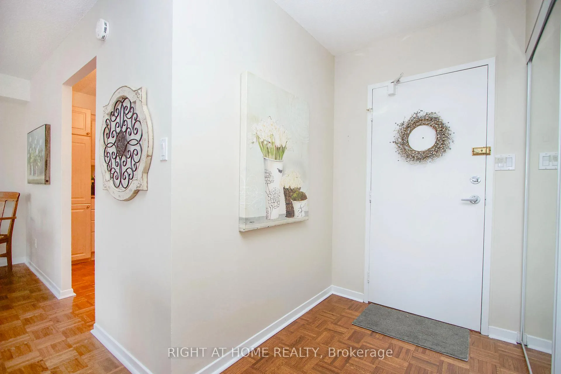 Photo 2 of Unit 614, 55 William Street E, Oshawa, O'Neill — HOMEH