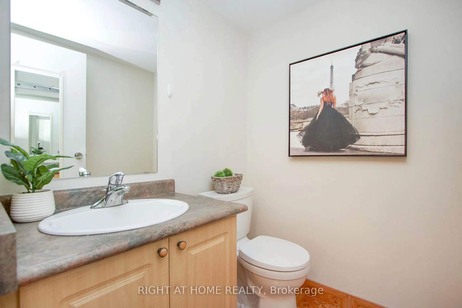 Photo 12 of Unit 614, 55 William Street E, Oshawa, O'Neill — HOMEH