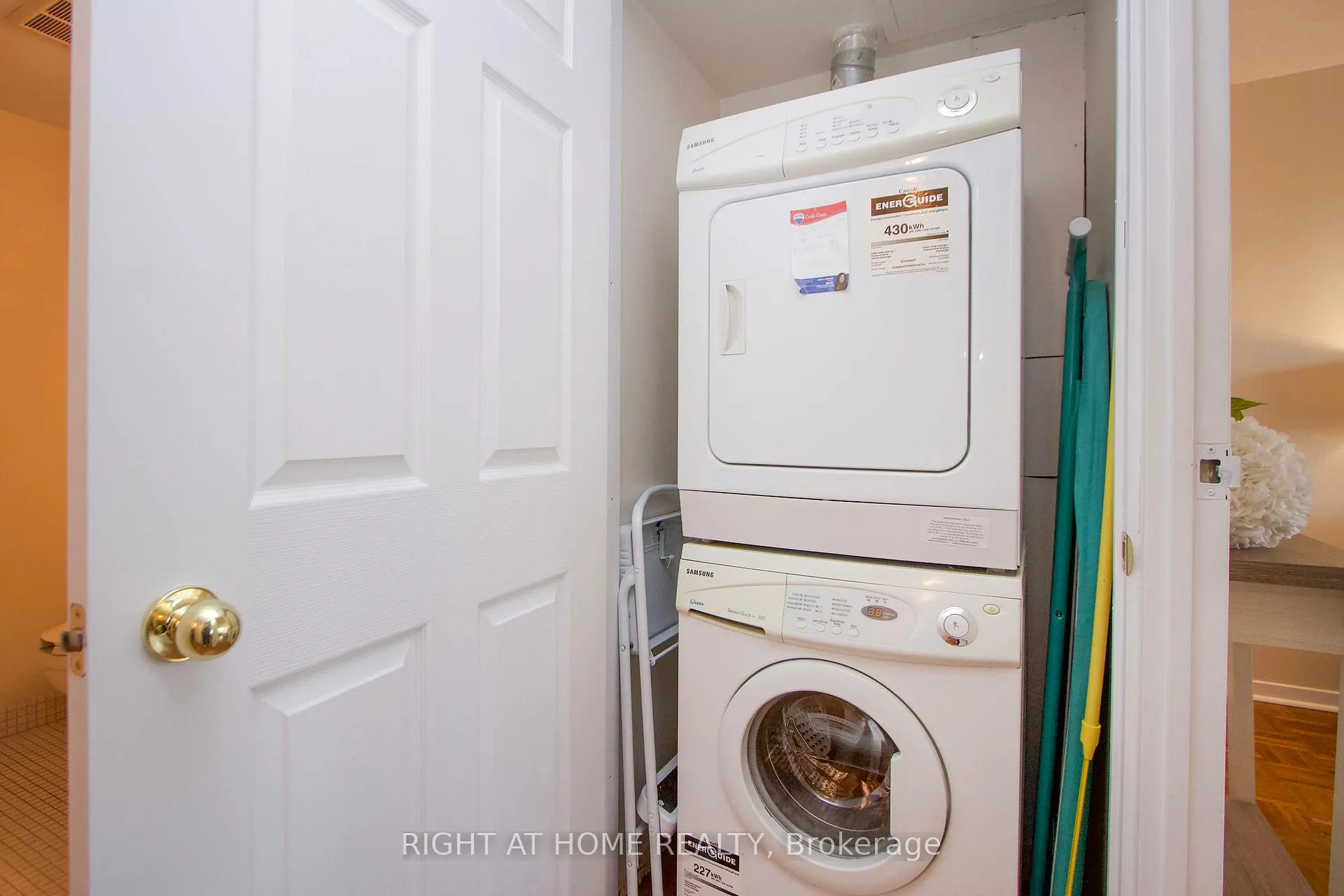 Photo 18 of Unit 614, 55 William Street E, Oshawa, O'Neill — HOMEH