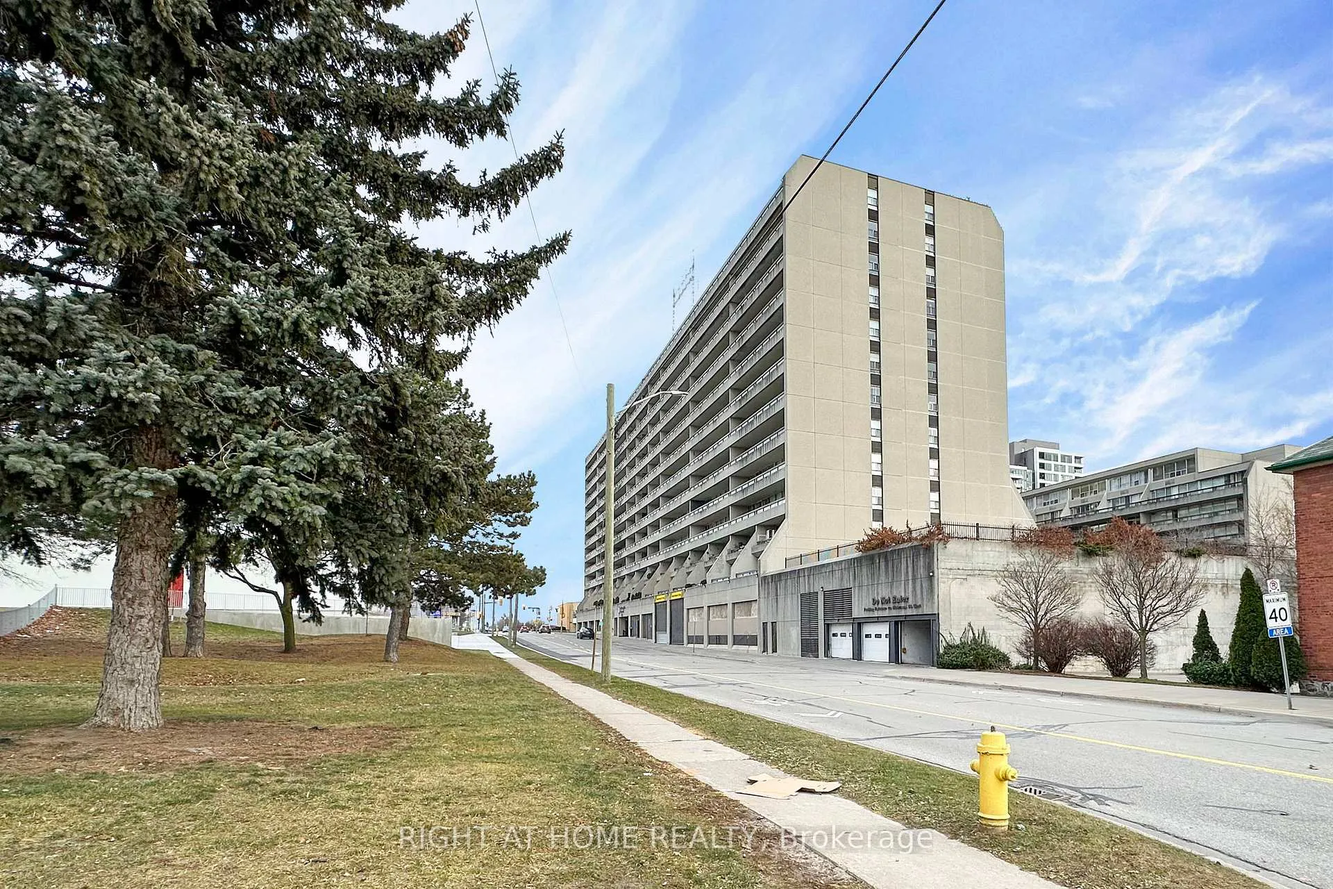 Photo 28 of Unit 614, 55 William Street E, Oshawa, O'Neill — HOMEH
