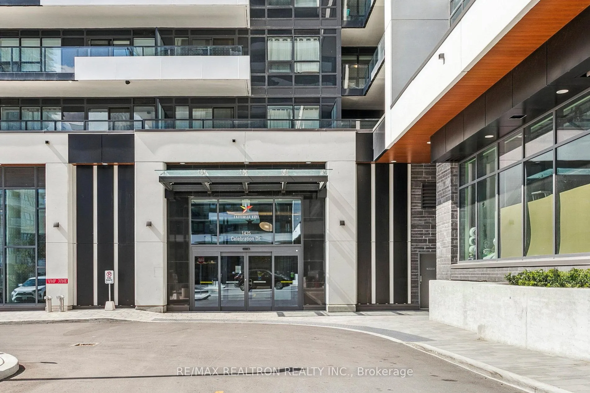 Photo 2 of Unit 1701, 1435 Celebration Drive, Pickering, Bay Ridges — HOMEH