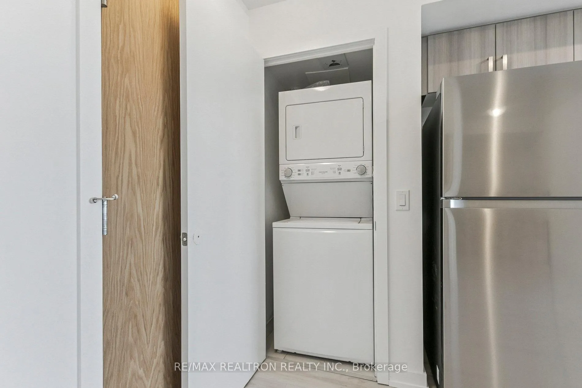 Photo 20 of Unit 1701, 1435 Celebration Drive, Pickering, Bay Ridges — HOMEH