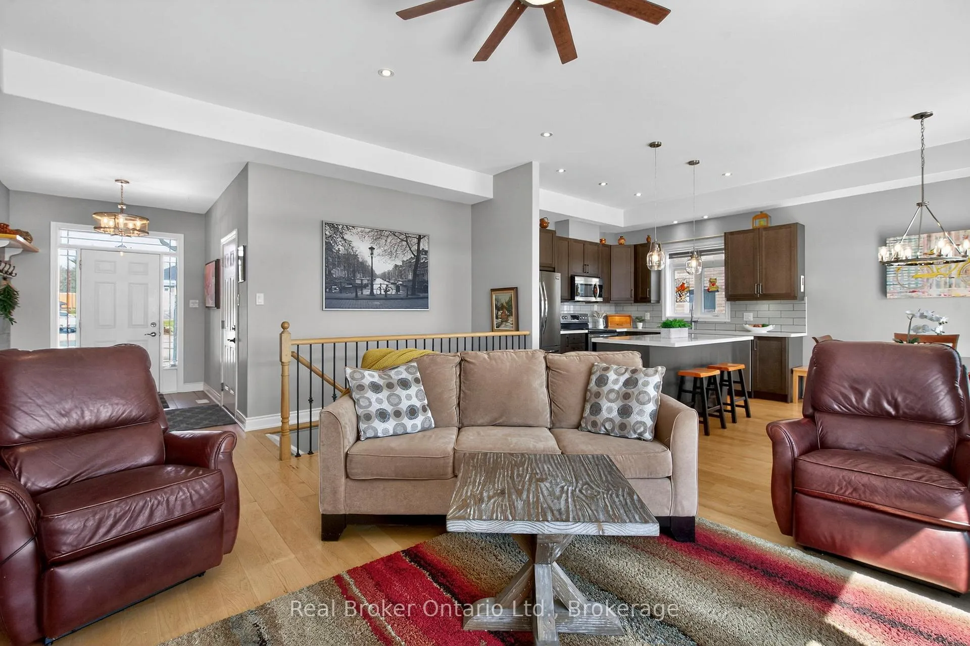 Photo 5 of 951 Stollar Place, Midland — HOMEH