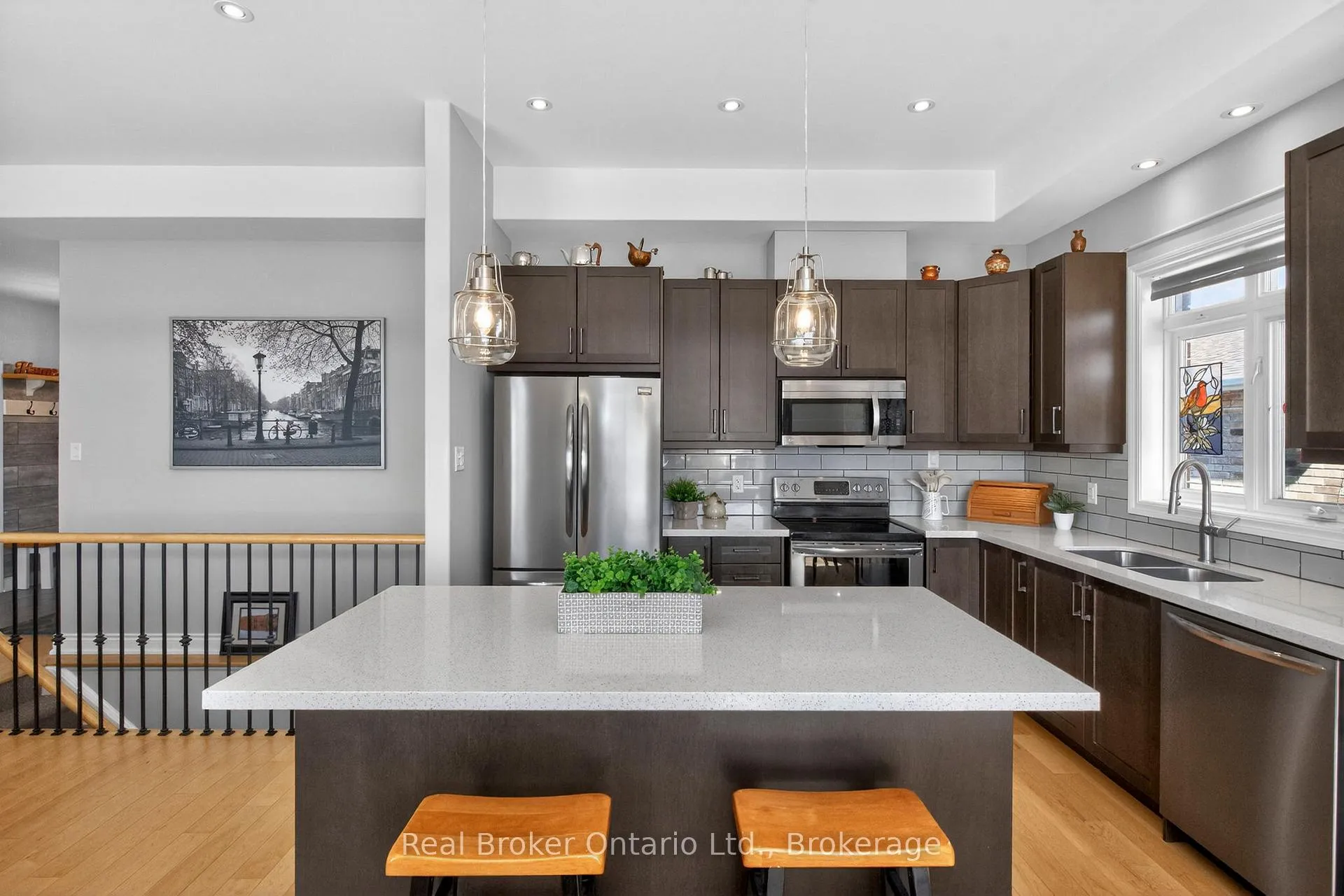 Photo 8 of 951 Stollar Place, Midland — HOMEH