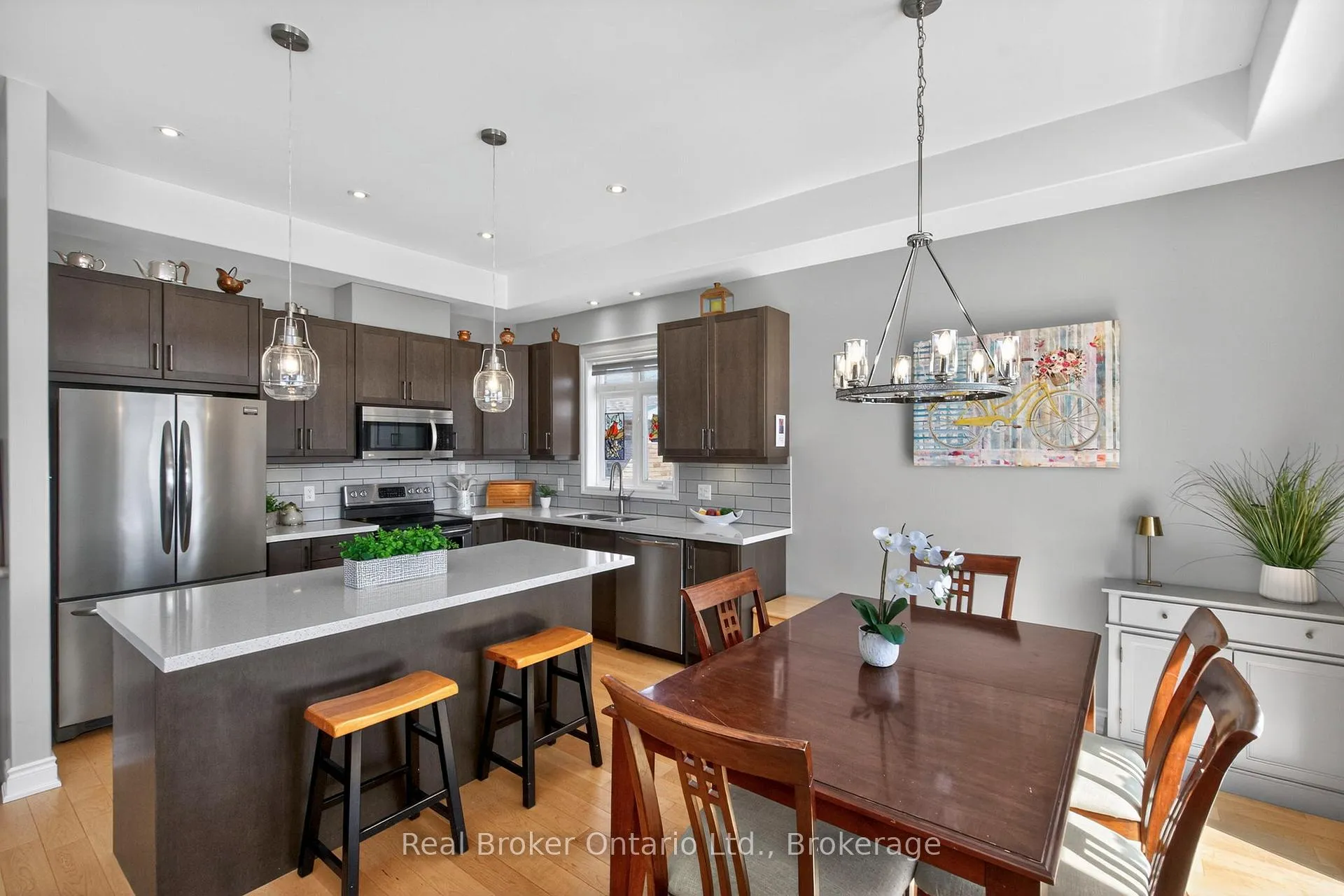 Photo 10 of 951 Stollar Place, Midland — HOMEH