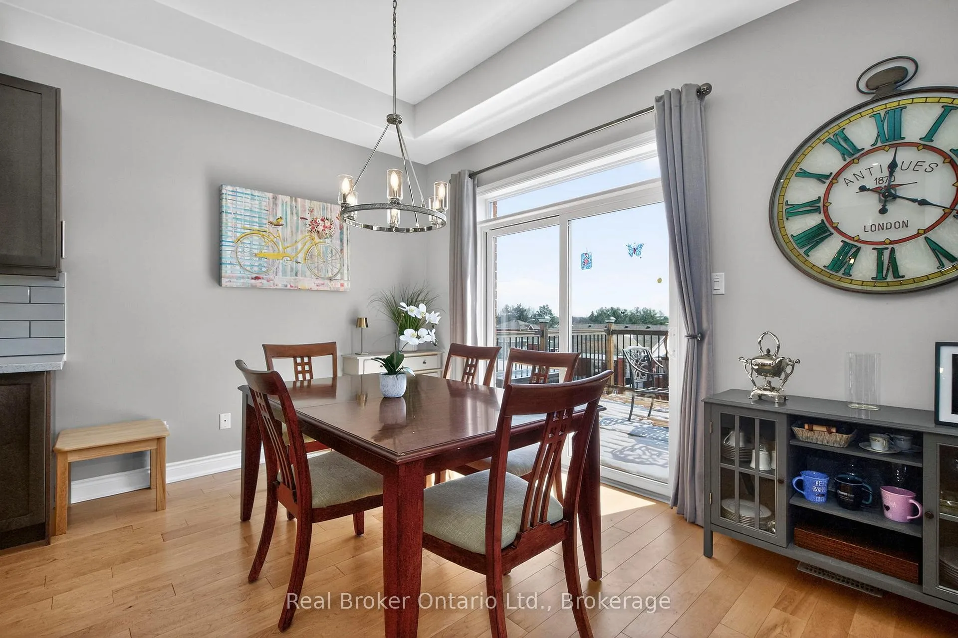 Photo 11 of 951 Stollar Place, Midland — HOMEH