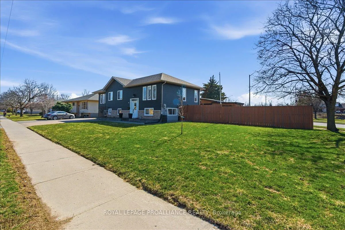 Photo 2 of 56 Alnet Drive, Belleville, Belleville Ward — HOMEH