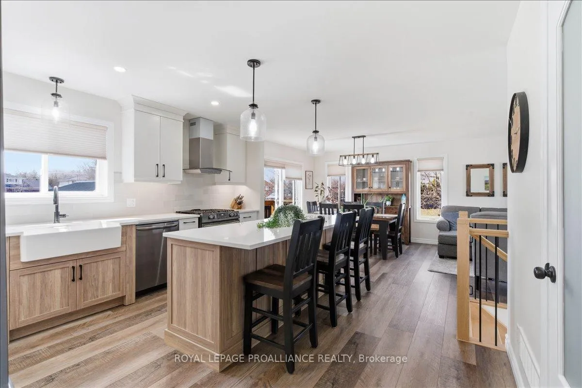 Photo 15 of 56 Alnet Drive, Belleville, Belleville Ward — HOMEH