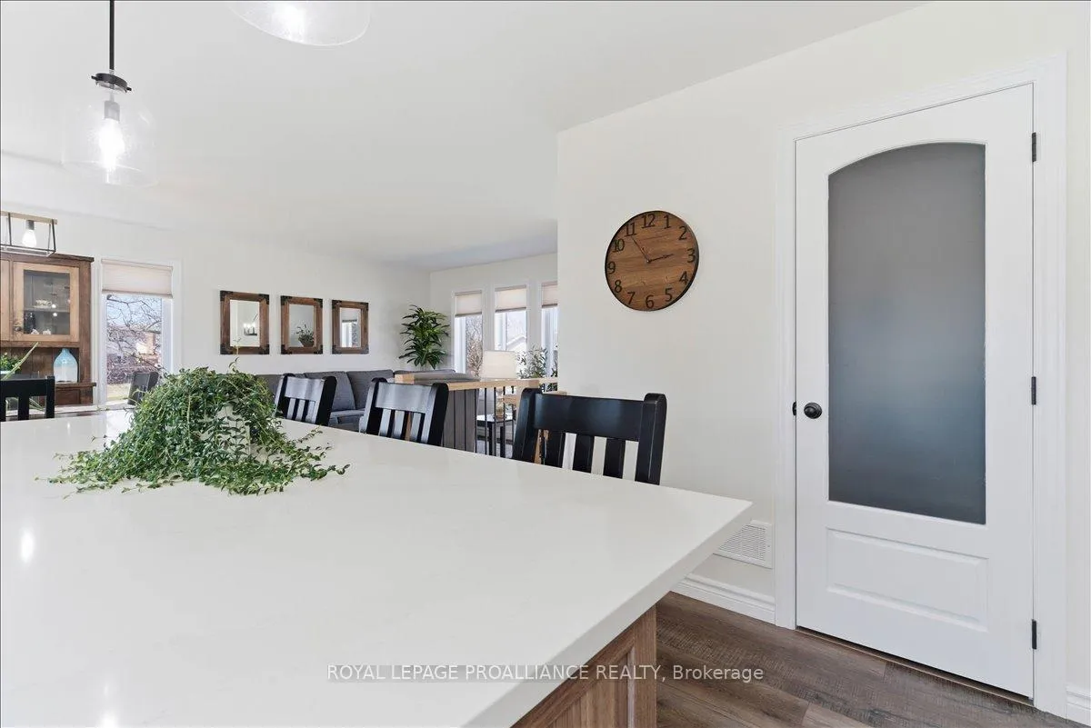 Photo 16 of 56 Alnet Drive, Belleville, Belleville Ward — HOMEH