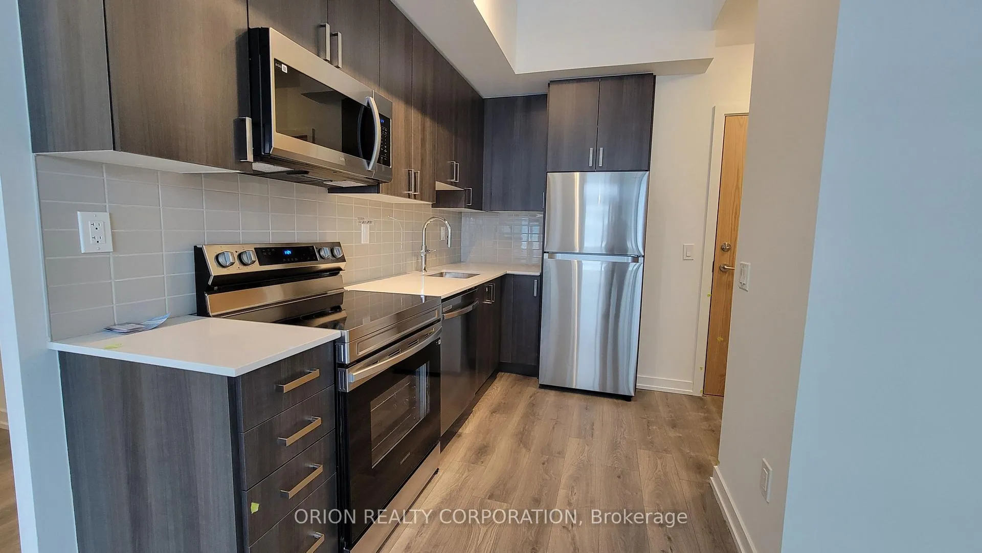 Photo 3 of Unit 706, 1435 Celebration Drive, Pickering, Bay Ridges — HOMEH
