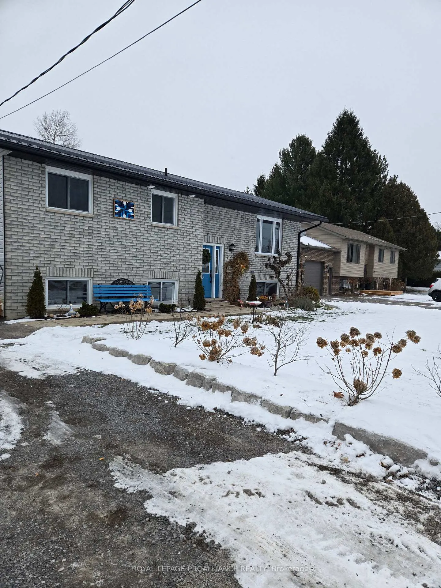 Front of 22 Butler Street W