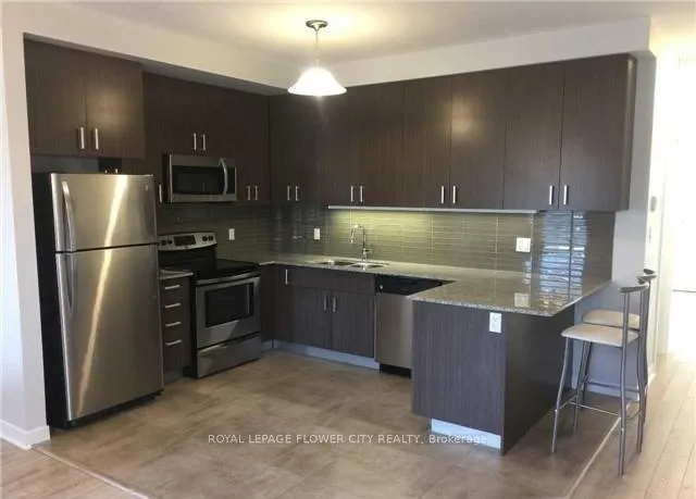 Photo 5 of Unit T211, 62 Balsam Street, Waterloo, Beechwood/University — HOMEH