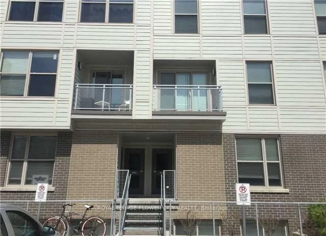 Photo 10 of Unit T211, 62 Balsam Street, Waterloo, Beechwood/University — HOMEH